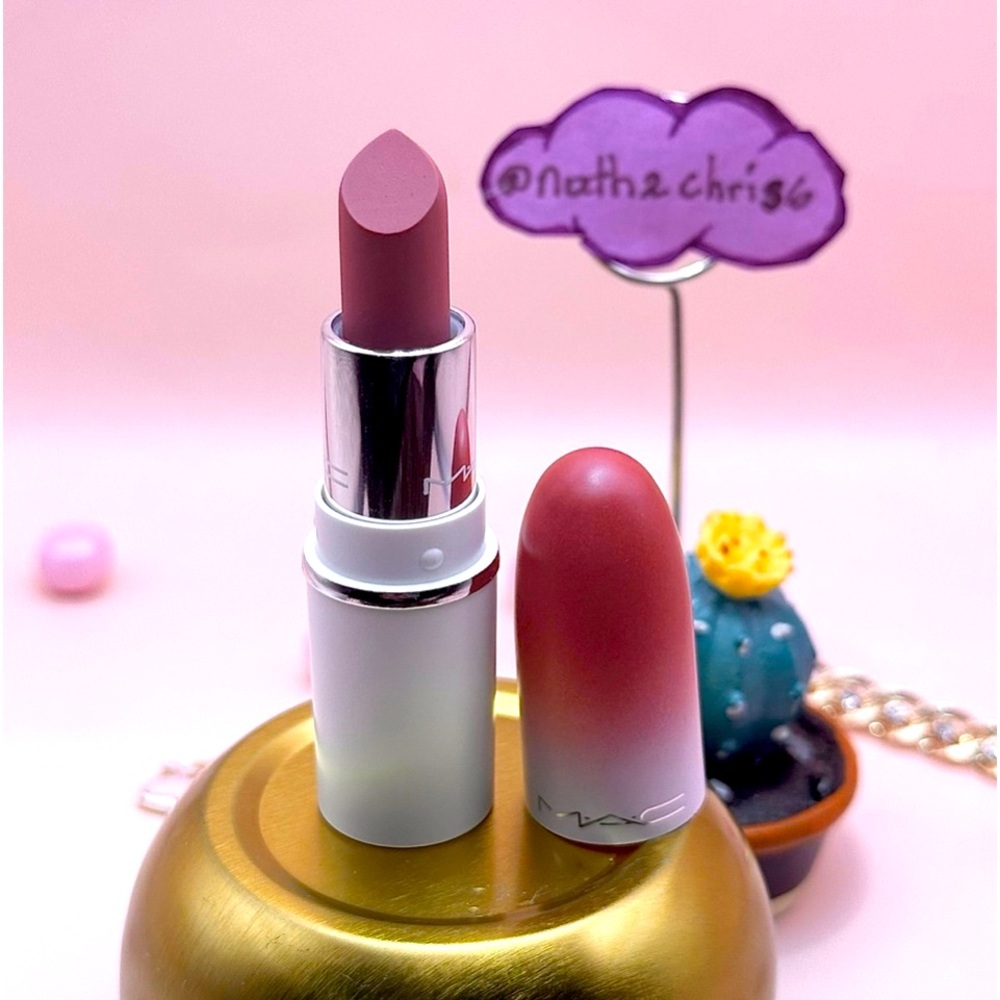 MAC Cosmetics Powder Kiss Lipstick in Flurry Fleur New 1.5g no box